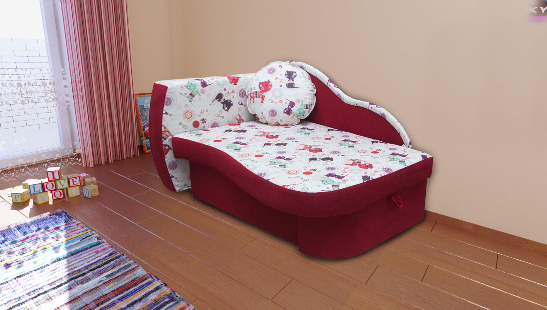 детская кроватка у дивана